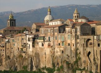 POTPISAN NOVI SPORAZUM U OKVIRU ERASMUS+ SURADNJE SA SVEUČILIŠTEM GIUSTINO FORTUNATO IZ ITALIJE