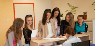 Stručni prijediplomski studij Upravni studij